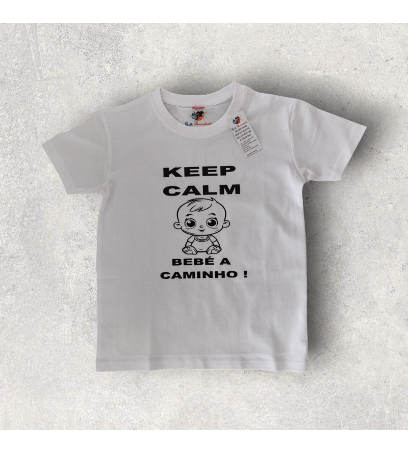 T-shirt criança bebé a caminho