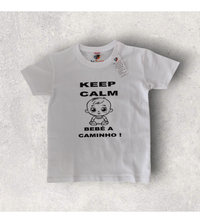 T-shirt criança bebé a caminho